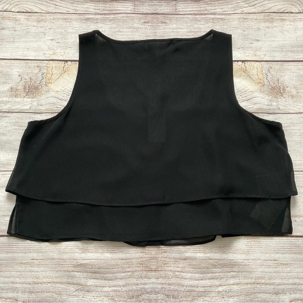 BCBGeneration Chiffon Crop Top Vest Women’s NWT Size M - Picture 4 of 6